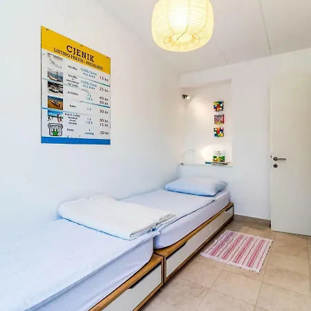 Ferienhaus Novigrad 250s בית נופש *